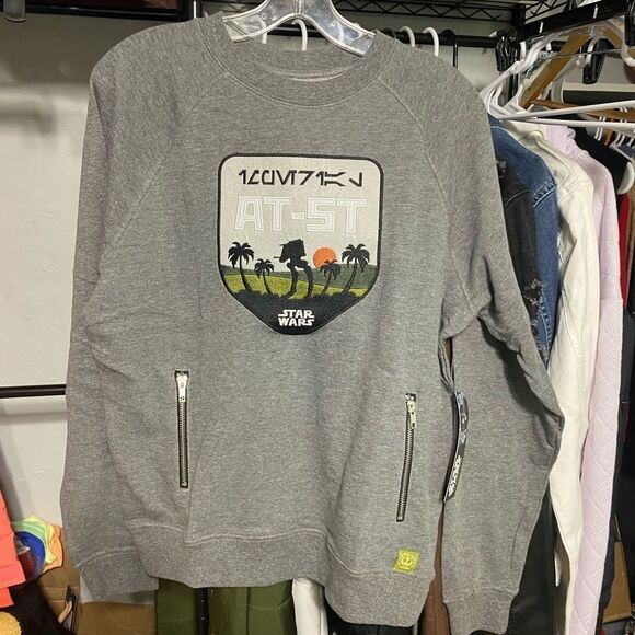 Star Wars Gray Sweater - Picture 2 of 9